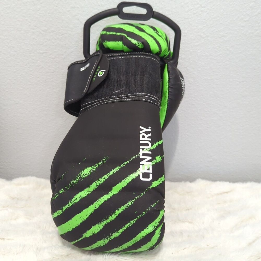 BRAVE YOUTH 6 OZ BOXING‎ GLOVES - BLACK/GREEN NWT - Picture 2 of 4